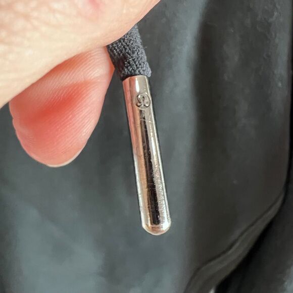 Lululemon Black Fleece-Lined Joggers | Size 8 - Picture 9 of 11